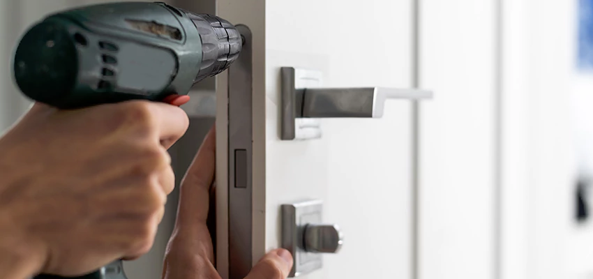 Locksmith For Lock Replacement Near Me in Rolling Meadows, IL