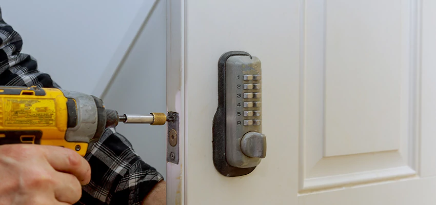 Digital Locks For Home Invasion Prevention in Rolling Meadows, IL